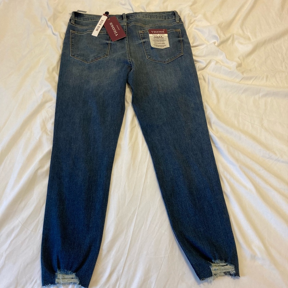 New Vigoss mid-rise ripped blue jeans in size 31